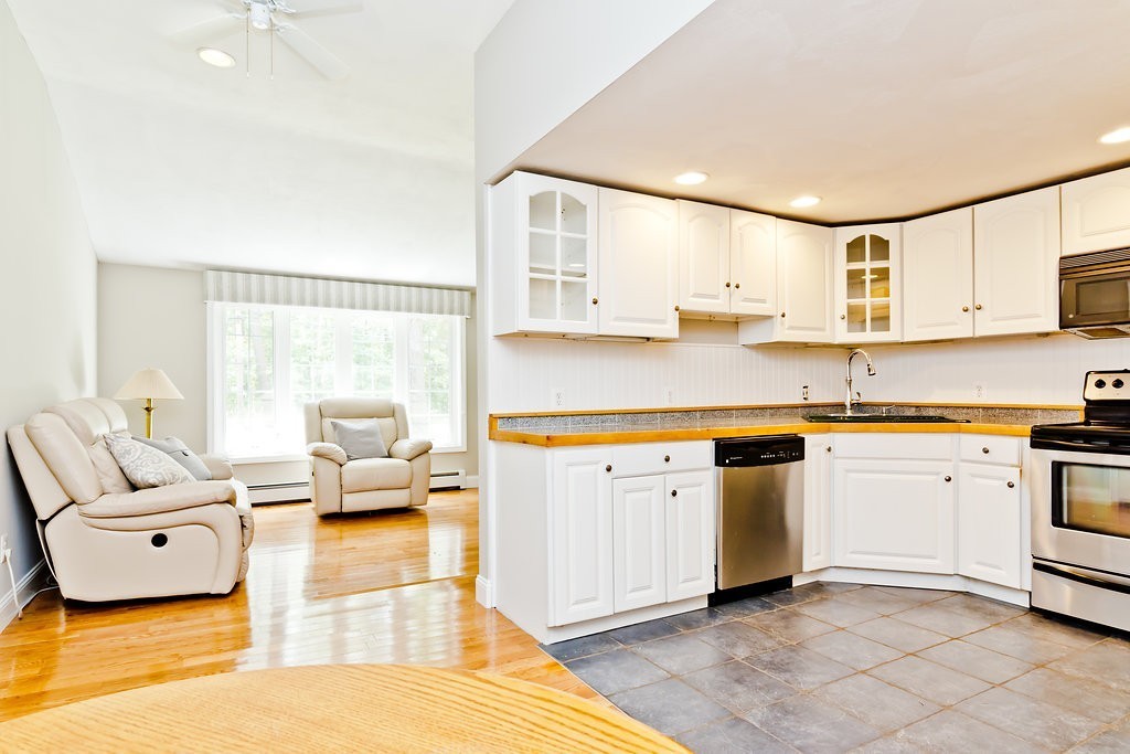 121 Main Street Townsend, MA 01469 - Photo 4 of 21 Gallery Image 4