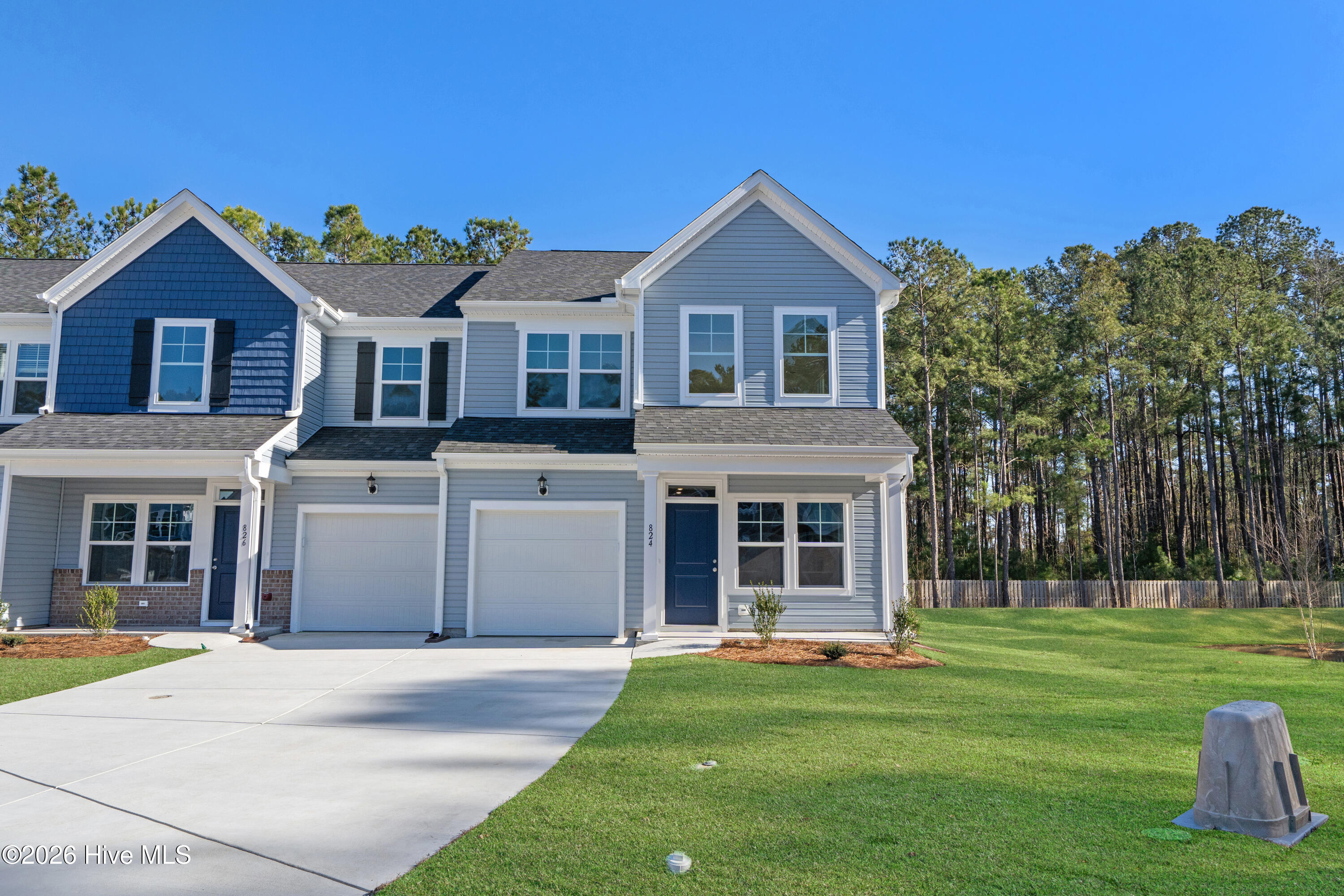 824 Palm Frond Way Calabash, NC 28467 - Photo 1 of 31 Front, end unit actual property