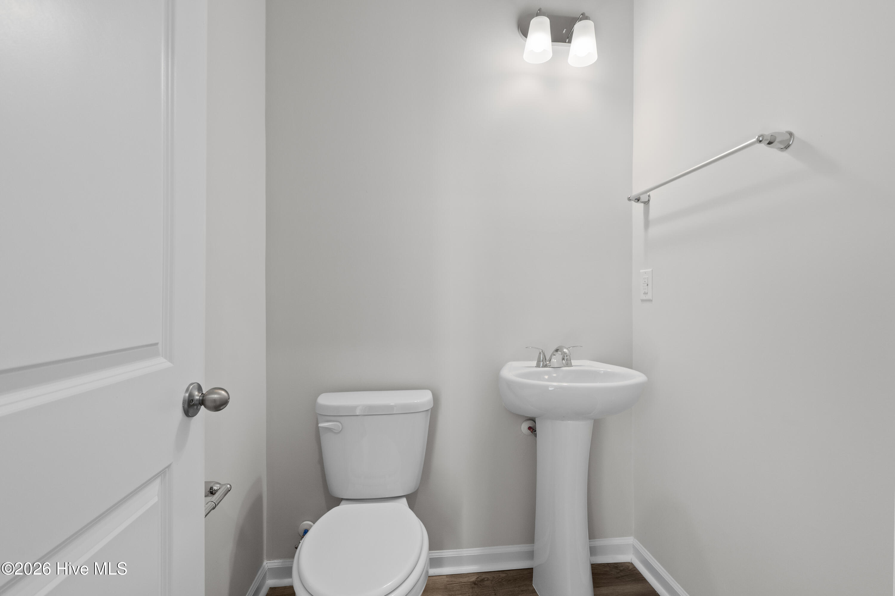 824 Palm Frond Way Calabash, NC 28467 - Photo 28 of 31 Powder room