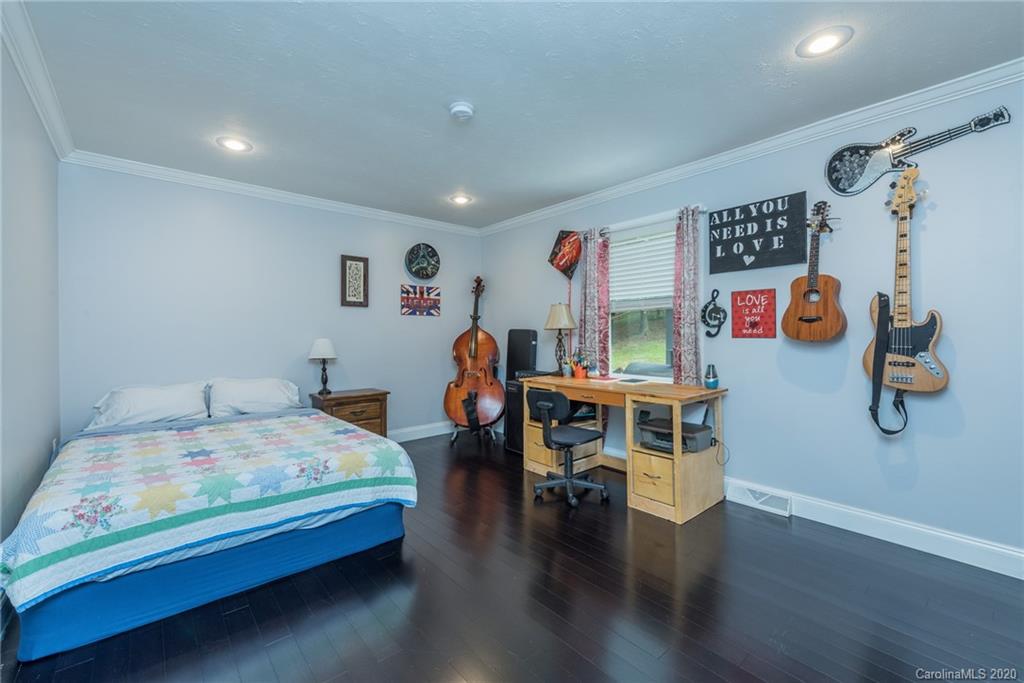 80 Laurel Haven Road Fairview, NC 28730 - Photo 22 of 39 Gallery Image 22