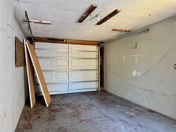 a view of a garage