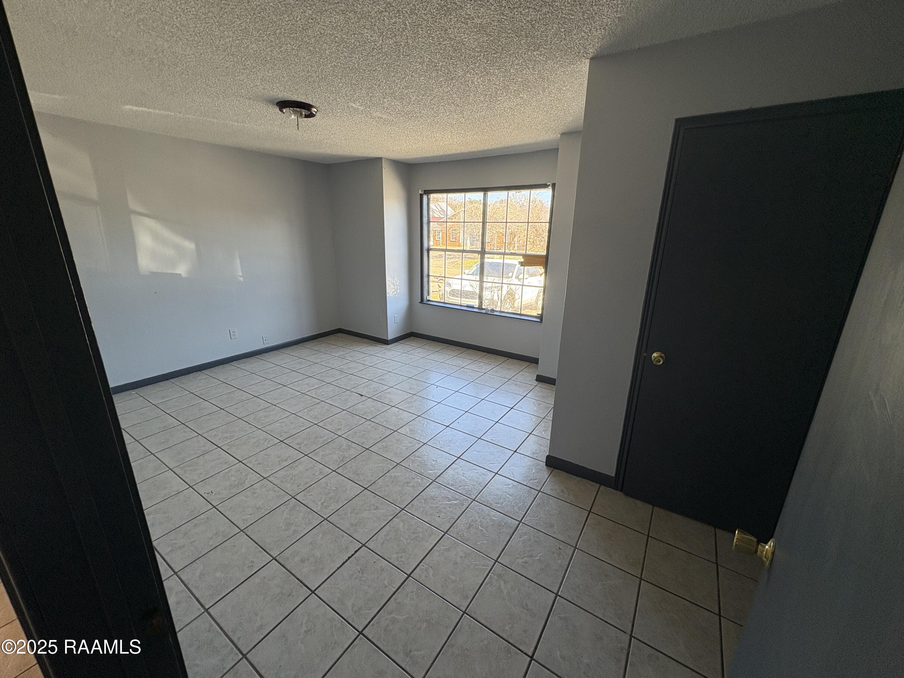 607 Marigny Circle, Unit B Duson, LA 70529 - Photo 3 of 8 IMG_7334