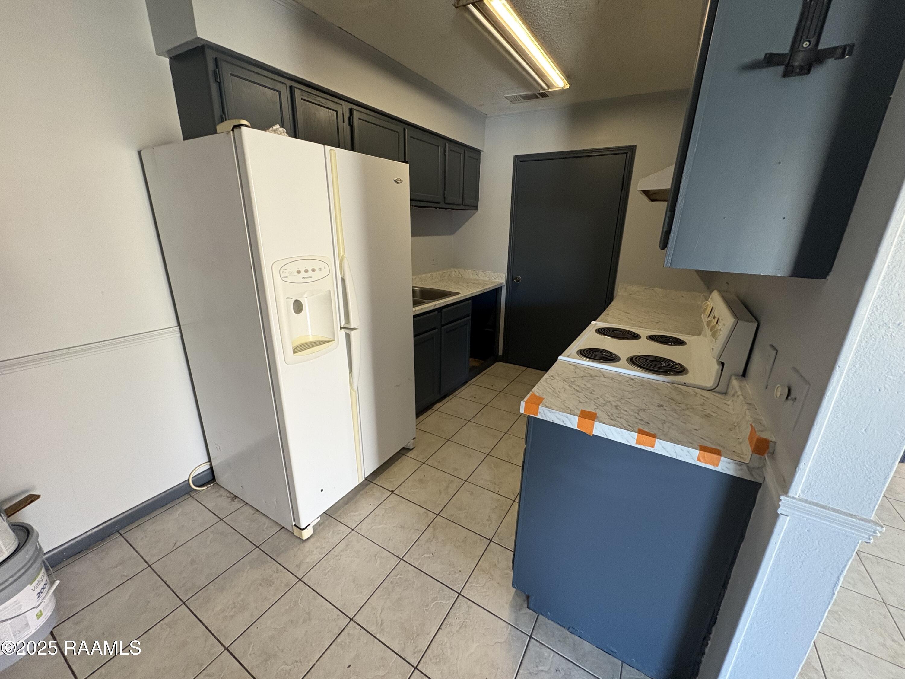 607 Marigny Circle, Unit B Duson, LA 70529 - Photo 5 of 8 IMG_7336