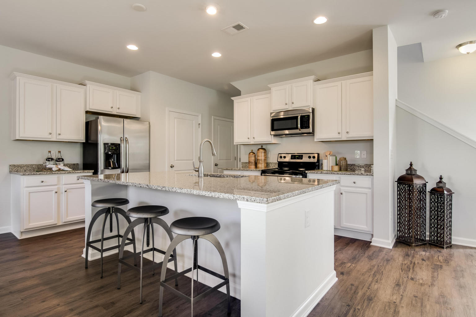 145 Stoney Creek Way Moncks Corner, SC 29461 - Photo 5 of 15 20170211153202539796000000-o