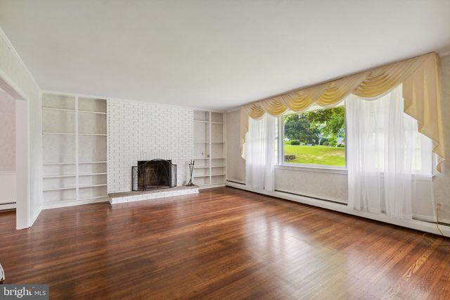 $630,000 | 708 Winchester Road, Broomall, PA 19008