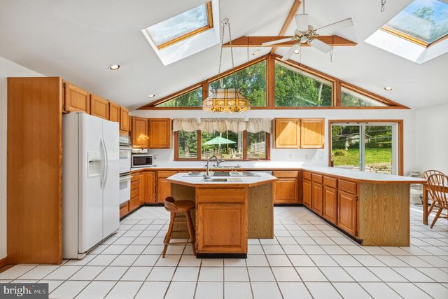 $630,000 | 708 Winchester Road, Broomall, PA 19008