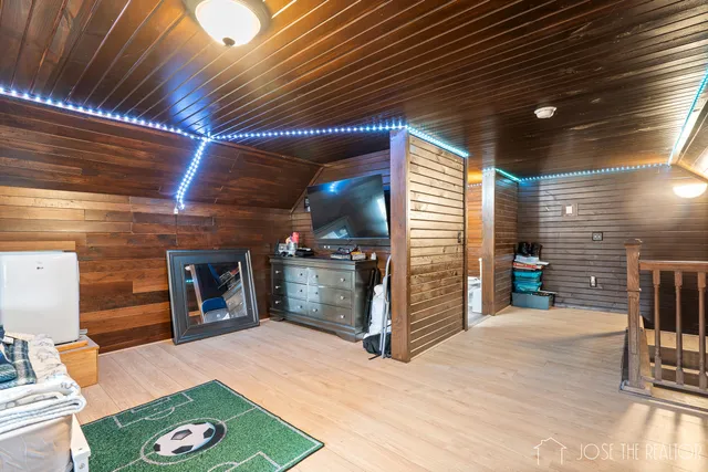 $322,500 | 225 North West Street, Carson City, MI 48811