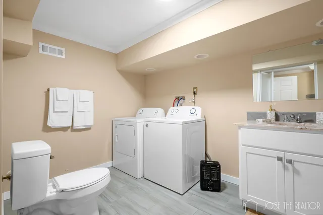 $322,500 | 225 North West Street, Carson City, MI 48811