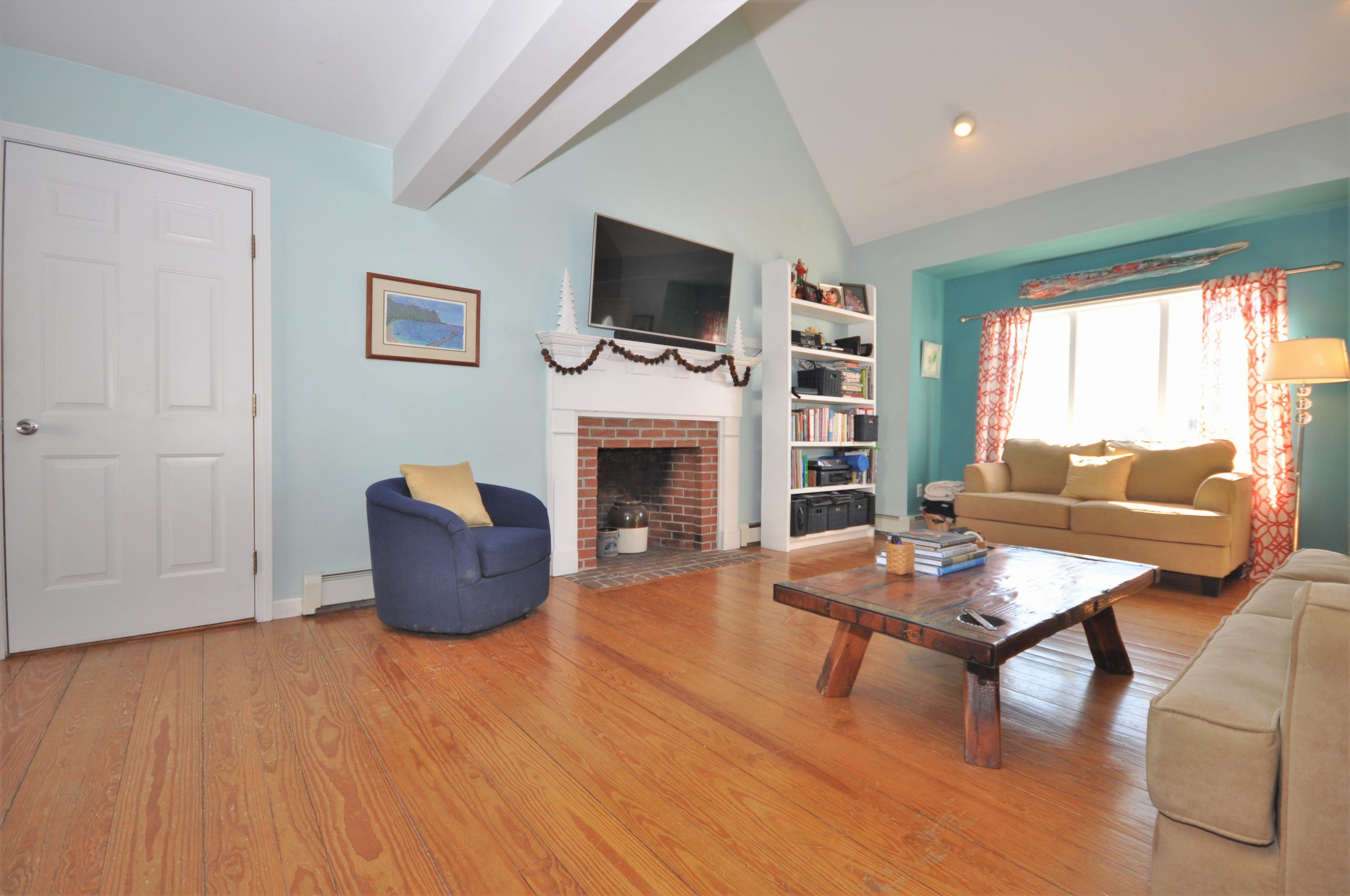 4 Church Street Winterport, ME 04496 - Photo 11 of 38 DSC_0278