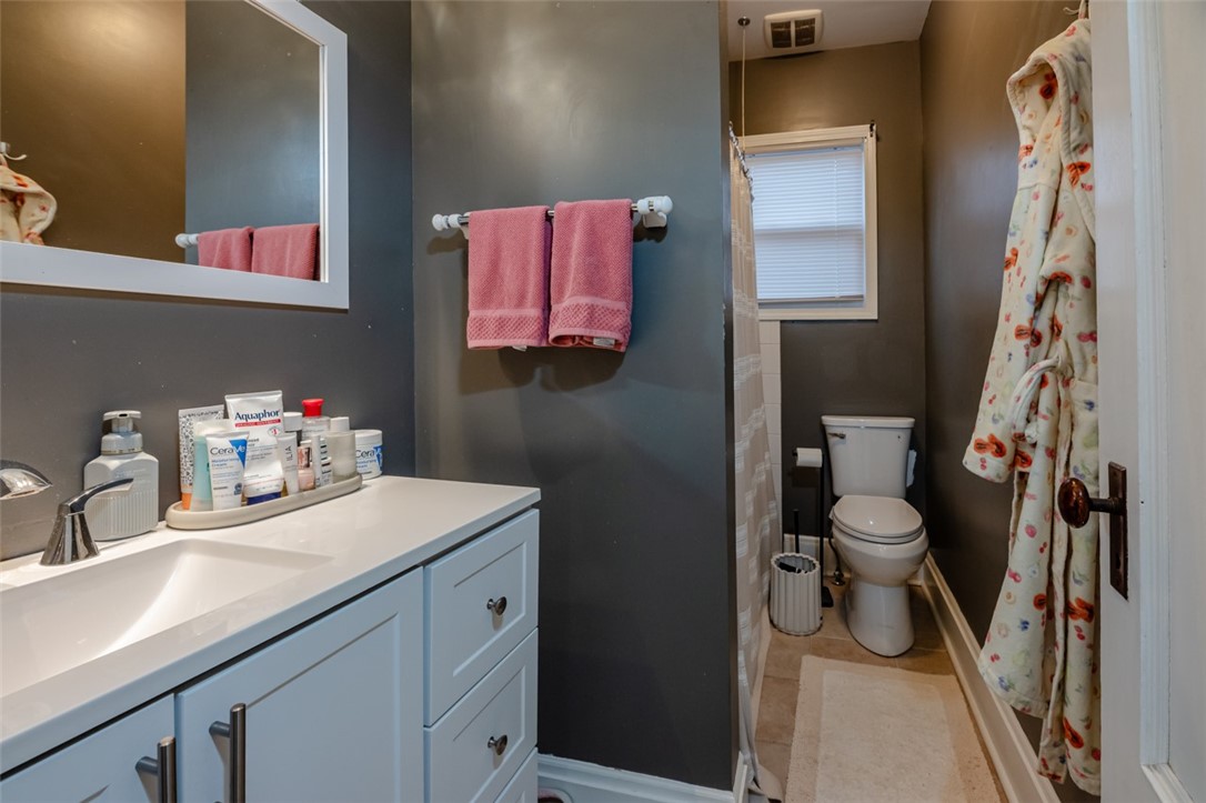 39 Oxford Street Rochester, NY 14607 - Photo 43 of 49