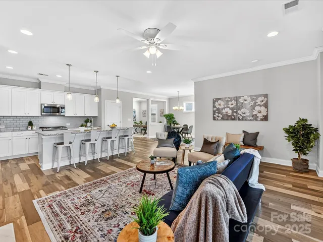 $500,000 | 5197 Looking Glass Trail, Denver, NC 28037