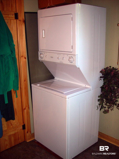16981 Ferry Road Fairhope, AL 36532 - Photo 23 of 32 Laundry