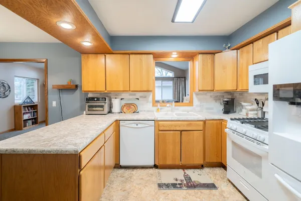 $429,900 | 3351 Perry Avenue Southwest, Wyoming, MI 49519