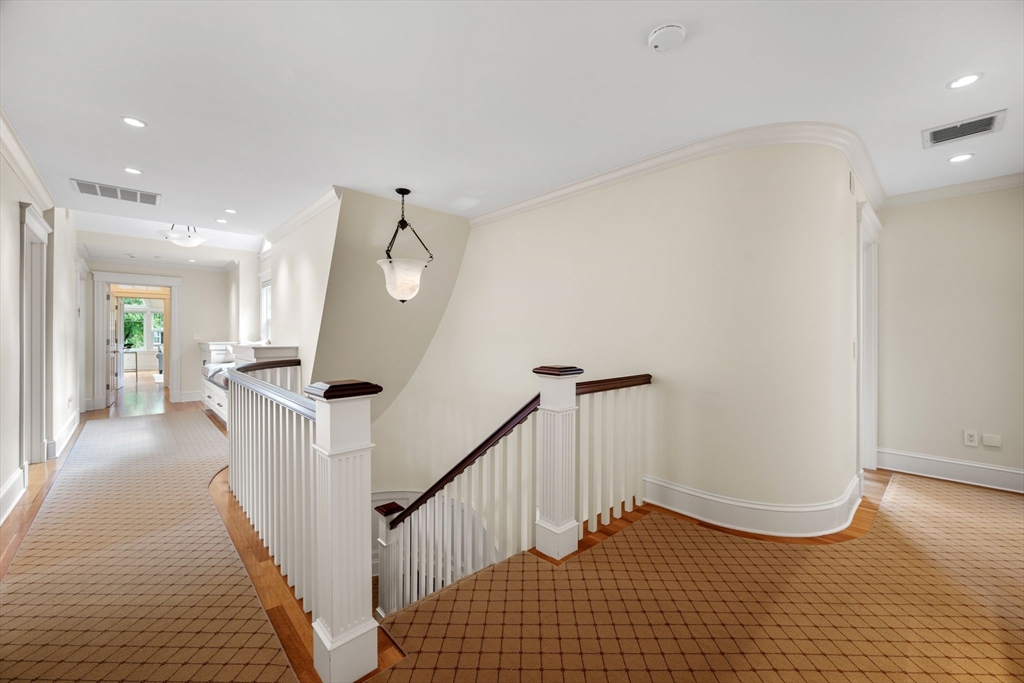 20 Elmwood Road Marblehead, MA 01945 - Photo 19 of 38
