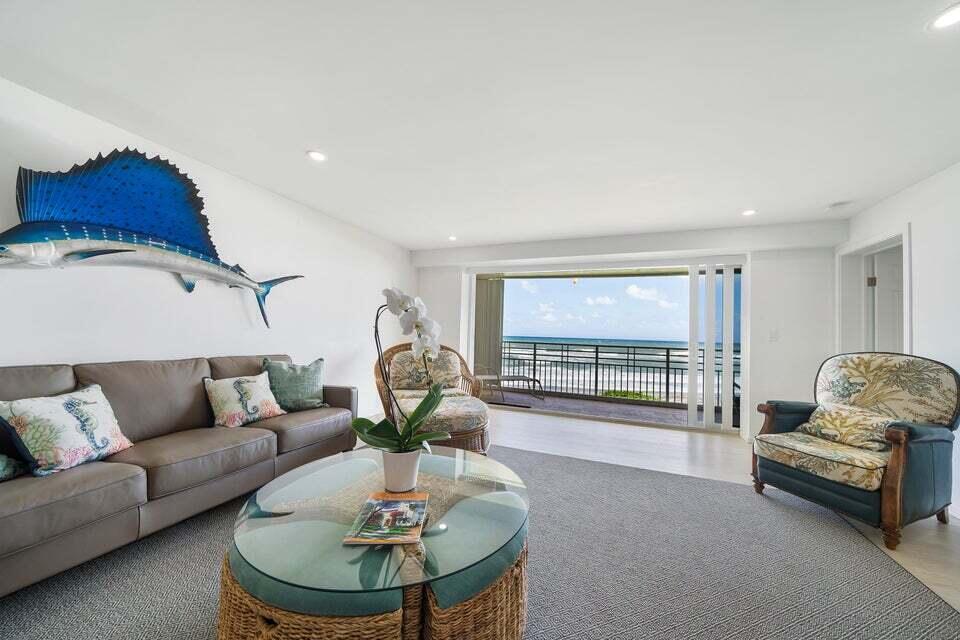 350 South Beach Road, Unit 305 Jupiter, FL 33469 - Photo 9 of 29 Island House Ocean View