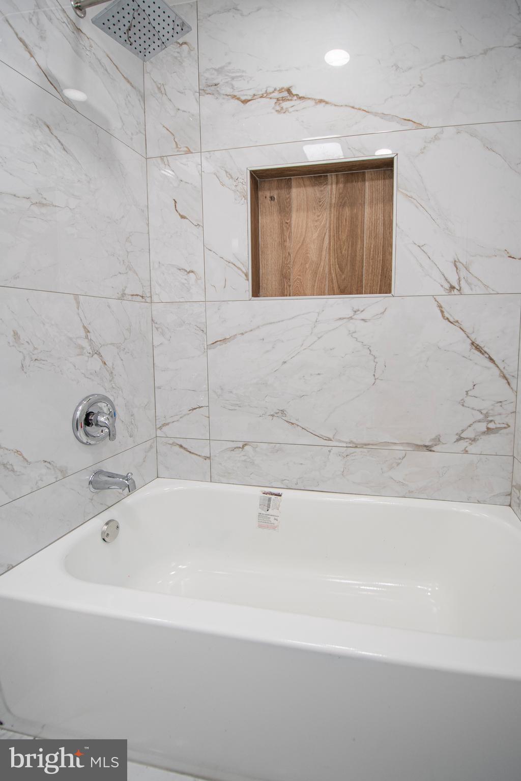 331 Westmoreland Drive Ewing, NJ 08618 - Photo 21 of 28 a bathroom with a bathtub and shower