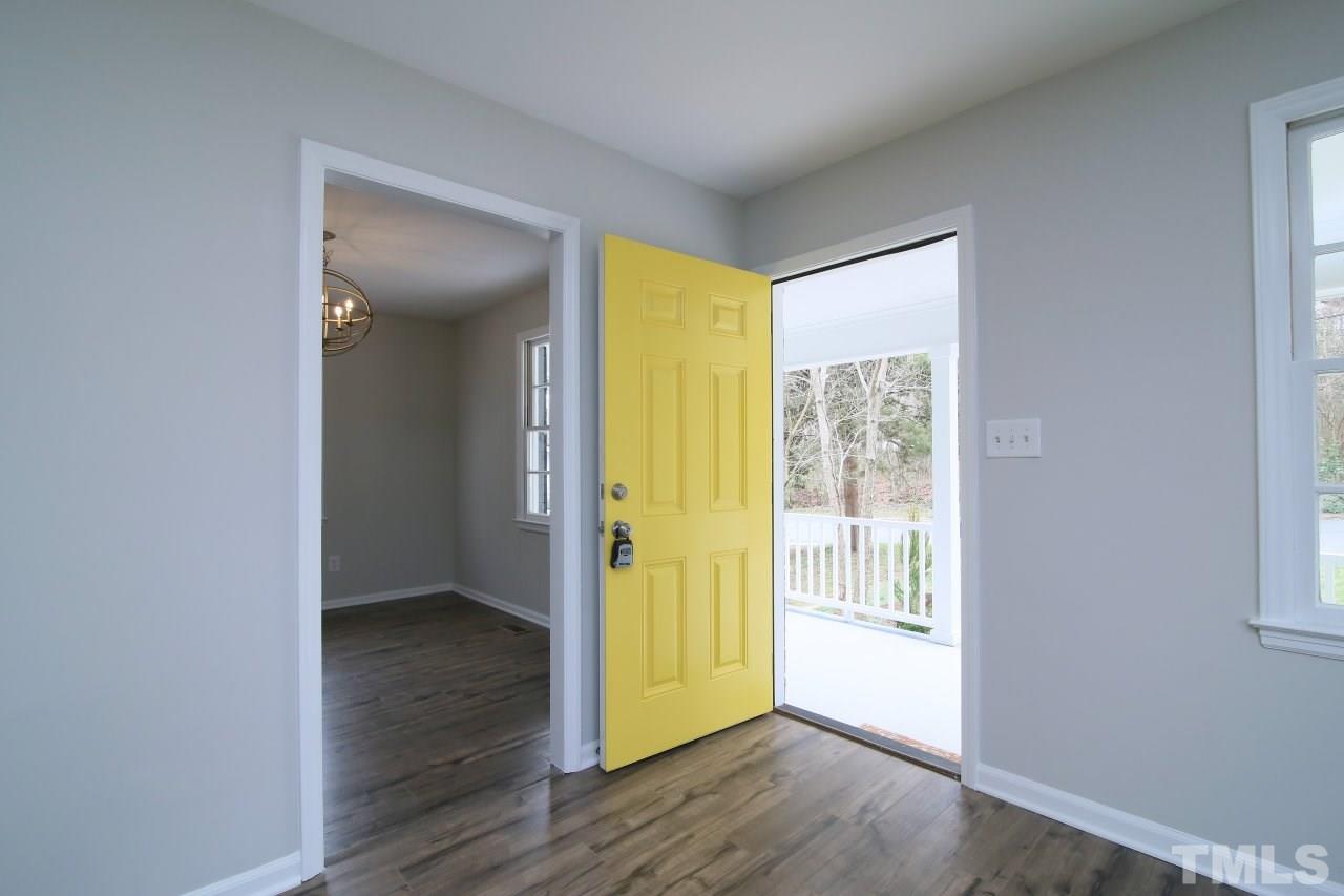 2910 Woods Place Raleigh, NC 27607 - Photo 5 of 25