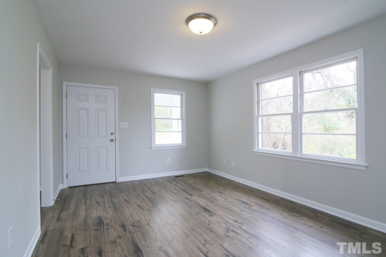 2910 Woods Place Raleigh, NC 27607 - Photo 7 of 25