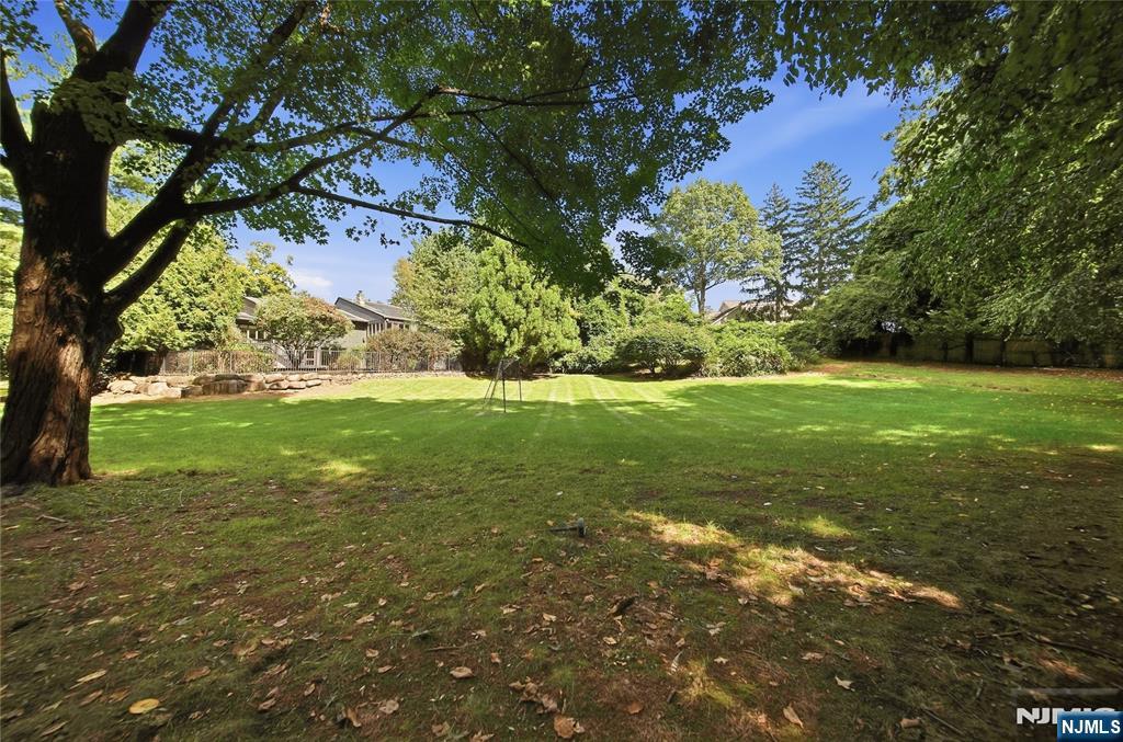 299 Forest Road Mahwah, NJ 07430 - Photo 47 of 50 Gallery Image 47