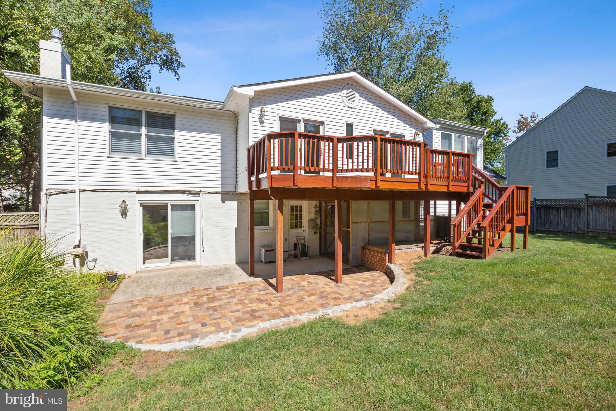 8419 Idylwood Road Vienna, VA 22182 - Photo 31 of 36
