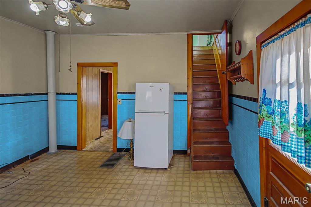 111 Warren Street Fieldon, IL 62031 - Photo 17 of 52