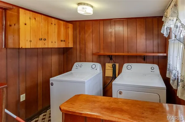 $62,000 | 111 Warren Street, Fieldon, IL 62031