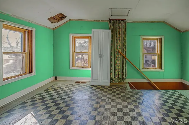 $62,000 | 111 Warren Street, Fieldon, IL 62031