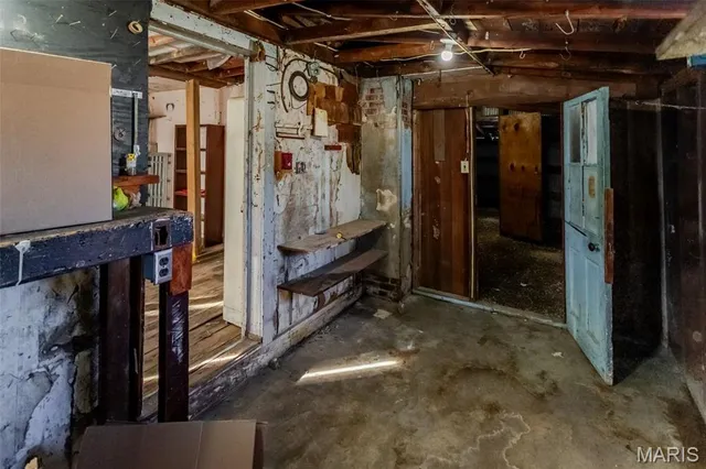 $62,000 | 111 Warren Street, Fieldon, IL 62031