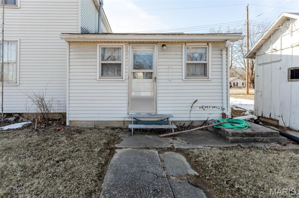 111 Warren Street Fieldon, IL 62031 - Photo 5 of 52