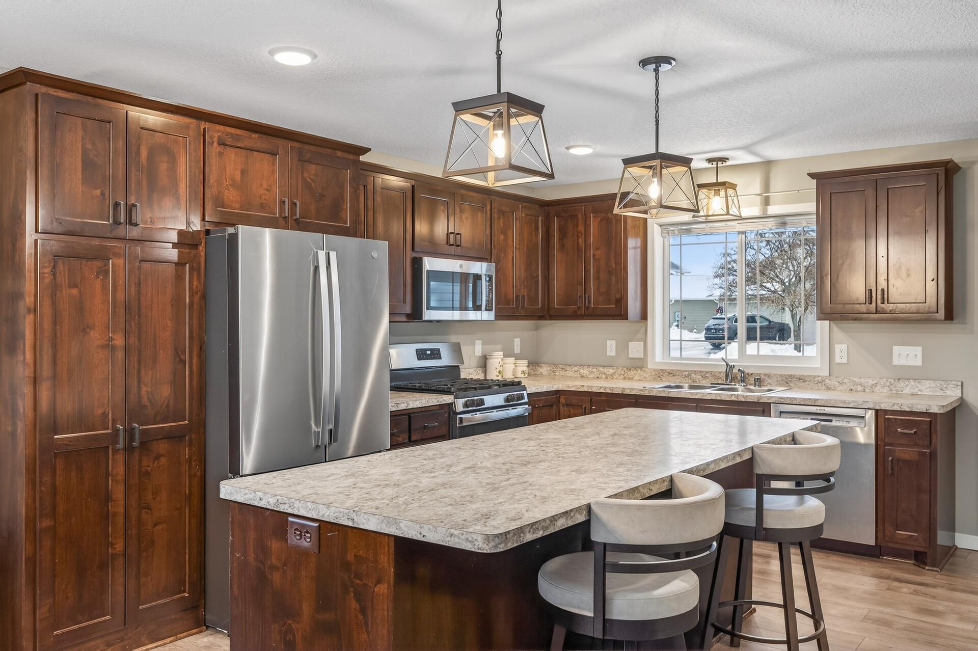 813 Golden Way Northwest Isanti, MN 55040 - Photo 9 of 30