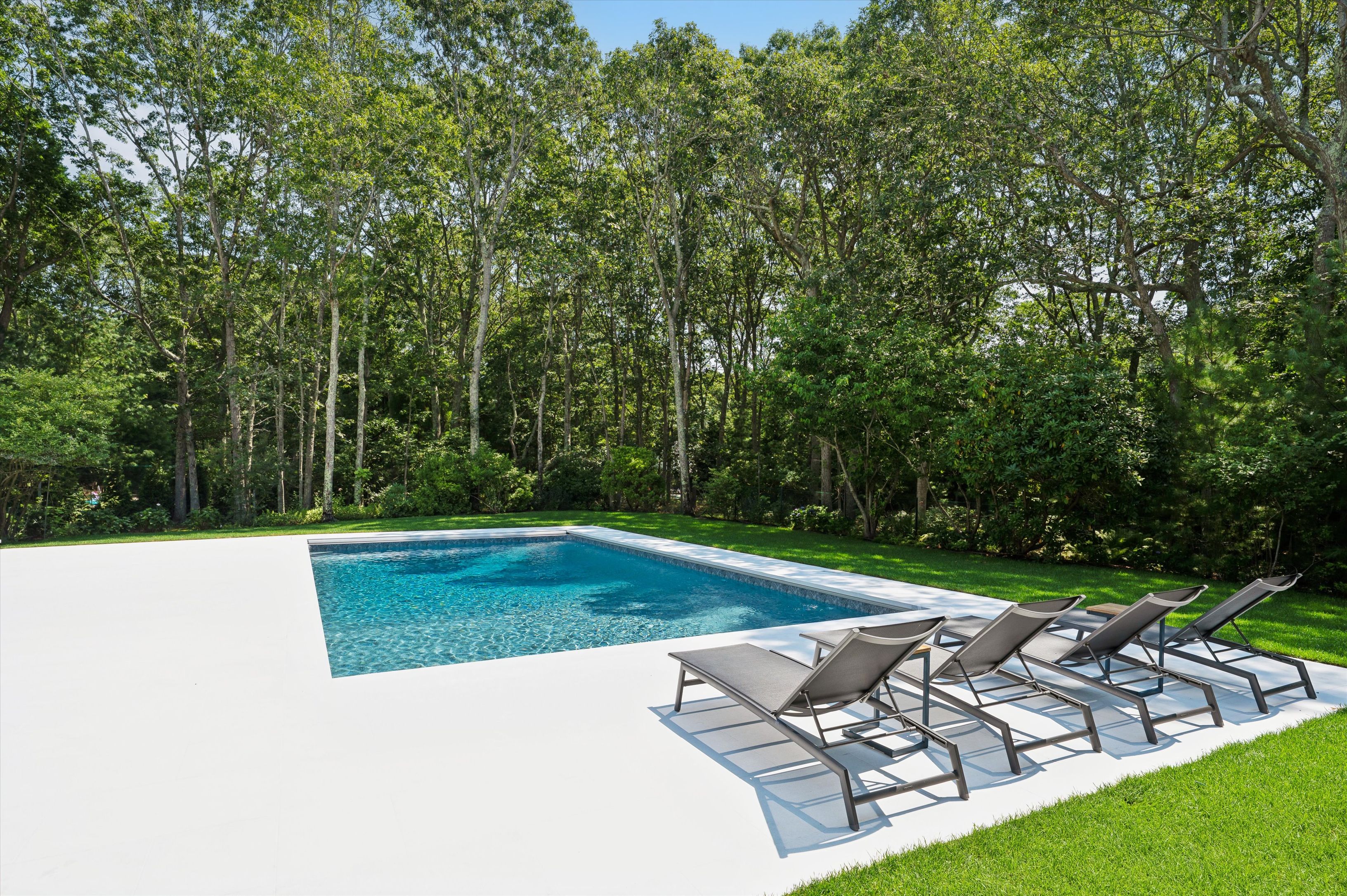 14 Livery Lane East Hampton, NY 11937 - Photo 25 of 33
