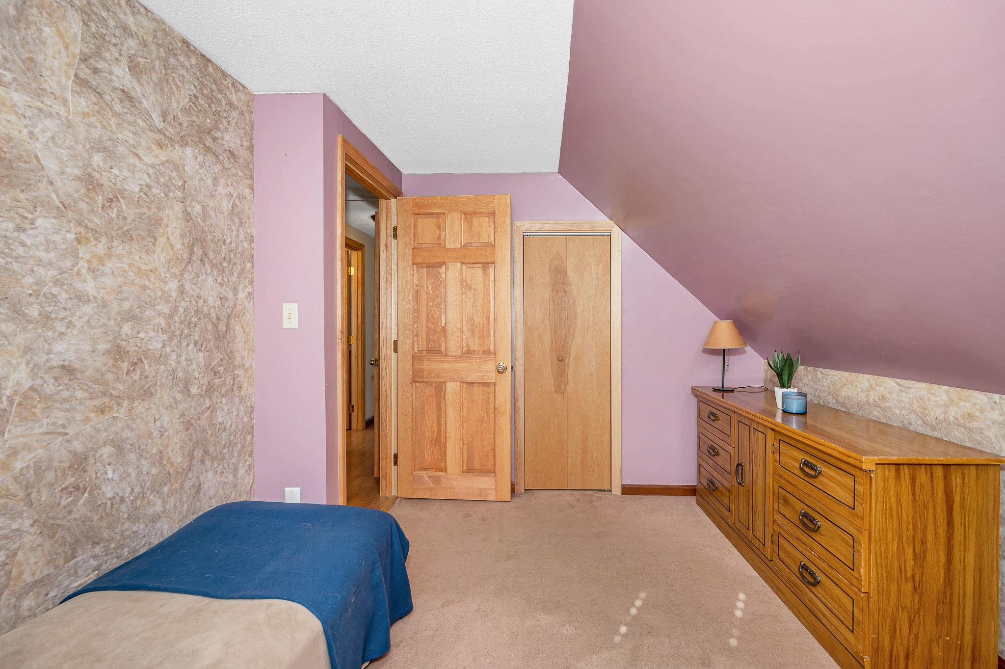 2 Tamworth Road Sandown, NH 03873 - Photo 11 of 38