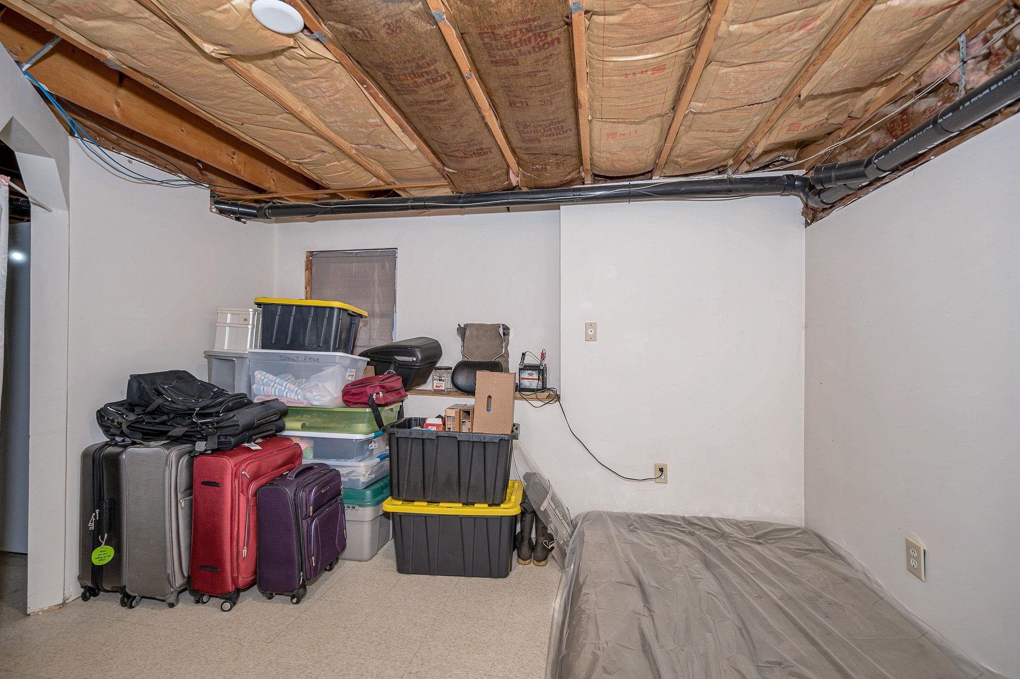 2 Tamworth Road Sandown, NH 03873 - Photo 21 of 38