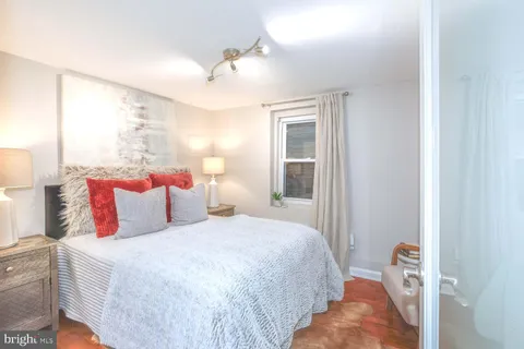 $524,900 | 2509 17th Street Northwest, Unit 1, Washington, DC 20009