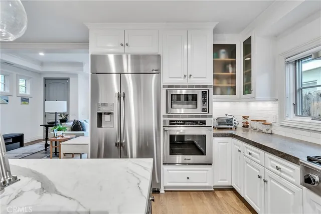 $3,575,000 | 613 Larkspur Avenue, Corona del Mar, CA 92625