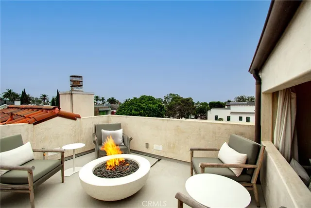 $3,575,000 | 613 Larkspur Avenue, Corona del Mar, CA 92625