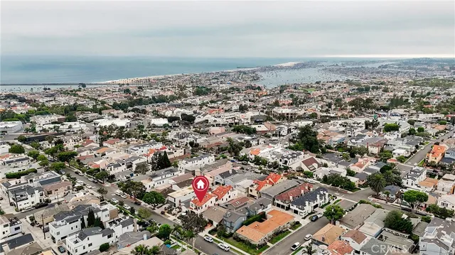 $3,575,000 | 613 Larkspur Avenue, Corona del Mar, CA 92625