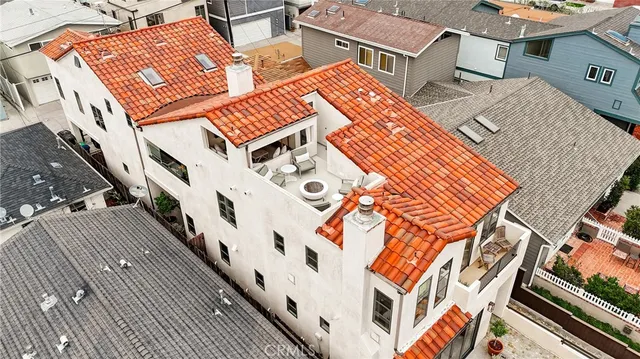 $3,575,000 | 613 Larkspur Avenue, Corona del Mar, CA 92625