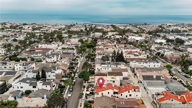 $3,575,000 | 613 Larkspur Avenue, Corona del Mar, CA 92625