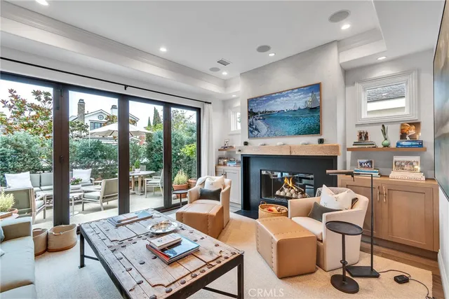 $3,575,000 | 613 Larkspur Avenue, Corona del Mar, CA 92625