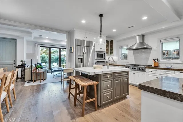 $3,575,000 | 613 Larkspur Avenue, Corona del Mar, CA 92625