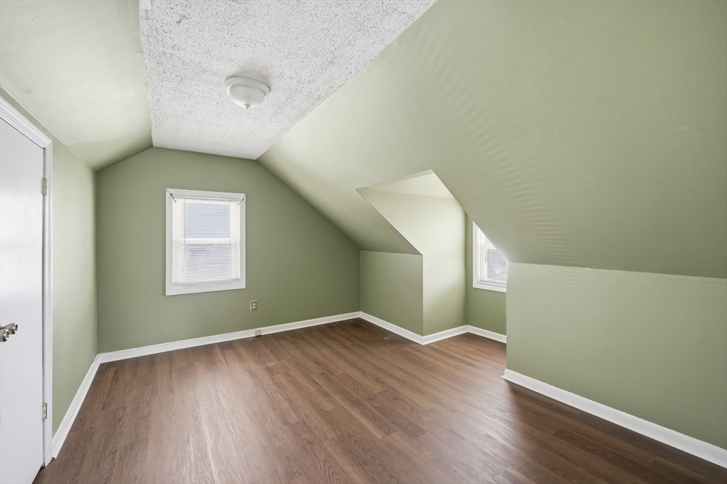 66 Thornton Street Springfield, MA 01104 - Photo 20 of 27