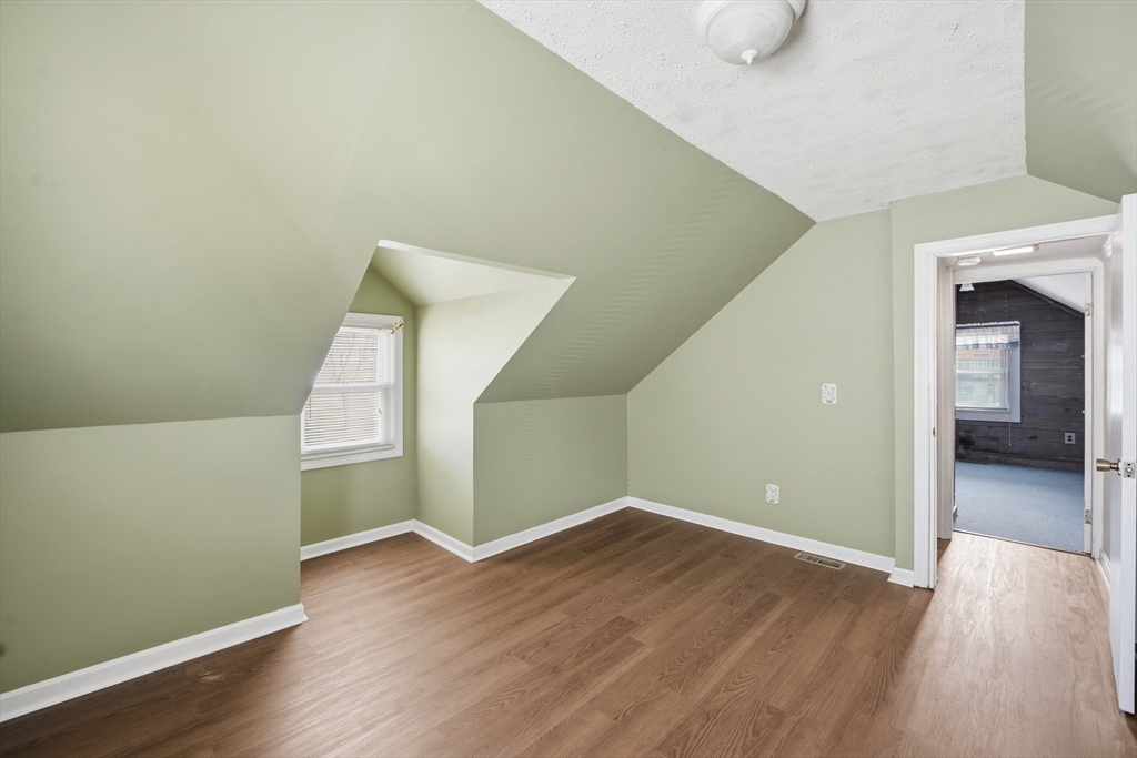 66 Thornton Street Springfield, MA 01104 - Photo 21 of 27