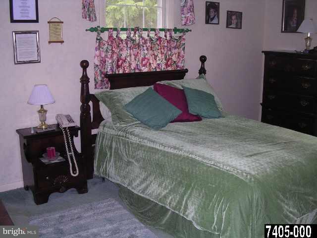 1342 Greenbriar Road York, PA 17404 - Photo 8 of 9 Gallery Image 8