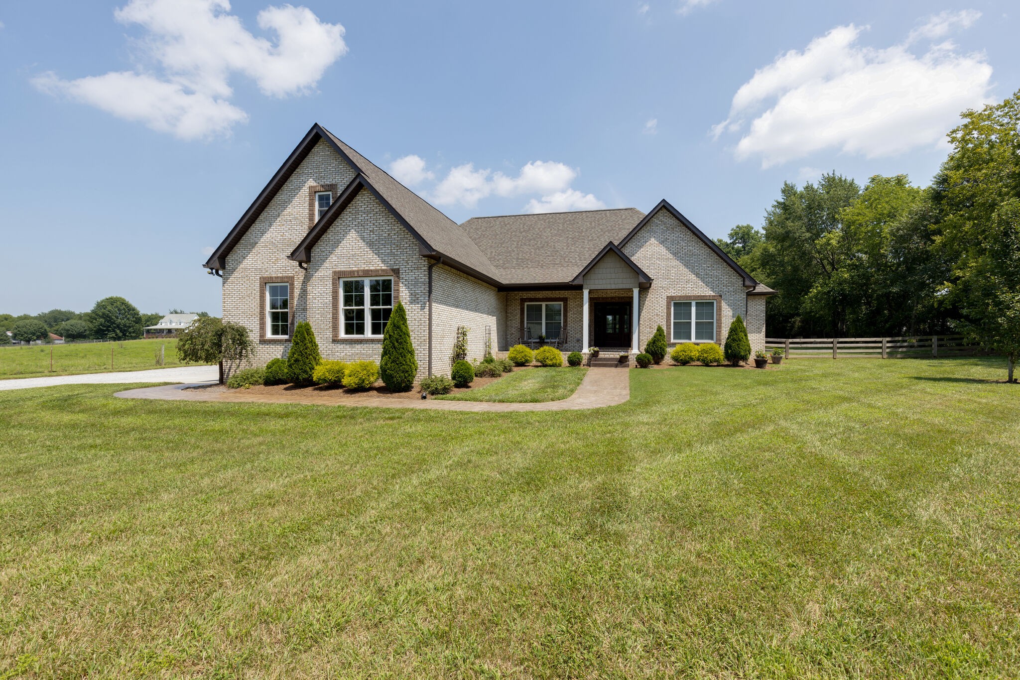 3165 Les Chappell Road Spring Hill, TN 37174 - Photo 2 of 70 a front view of house with yard and green space