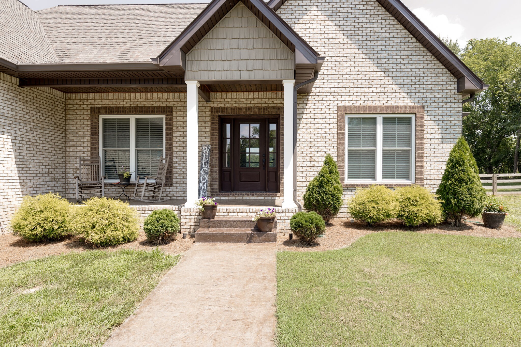 3165 Les Chappell Road Spring Hill, TN 37174 - Photo 3 of 70 front view of a house with a yard