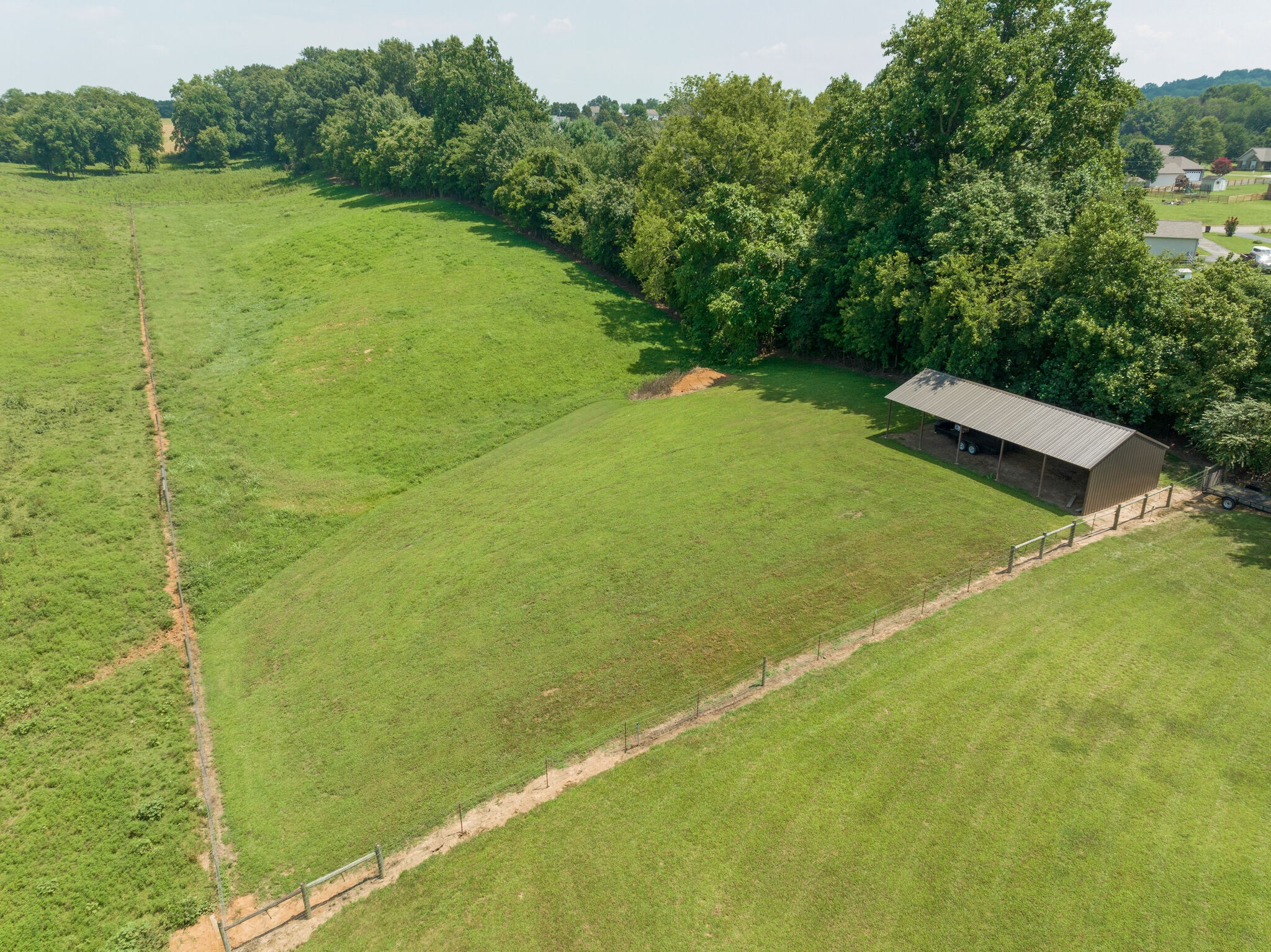 3165 Les Chappell Road Spring Hill, TN 37174 - Photo 69 of 70 a view of a lake from a yard