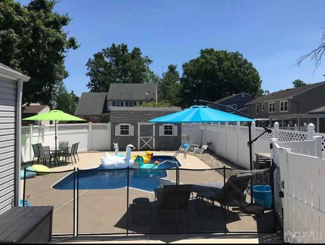 11 Rose Place Middlesex, NJ 08846 - Photo 3 of 4 a outdoor view with patio