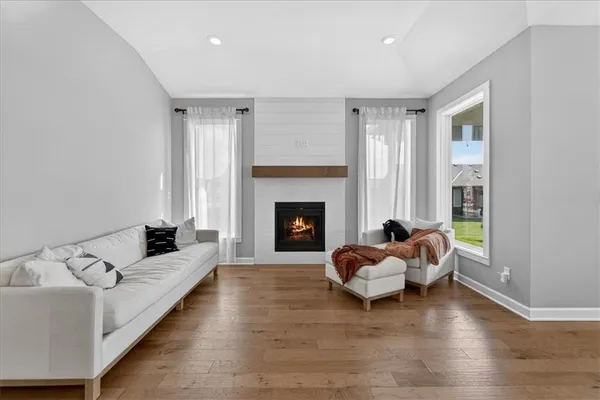 $489,000 | 1517 Southwest Arbor Creek Drive, Lee's Summit, MO 64082