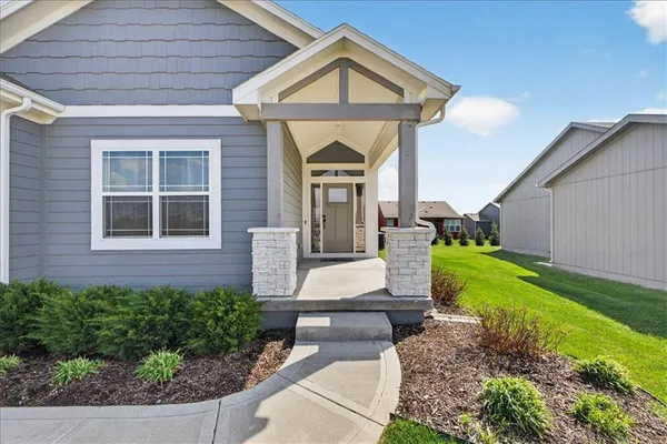 $489,000 | 1517 Southwest Arbor Creek Drive, Lee's Summit, MO 64082